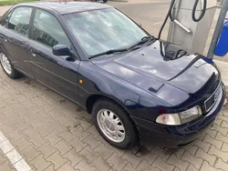 Blau Gebraucht 1997 Audi A4 Limousine | 600 € (Superpreis)