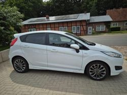 Weiß Gebraucht 2017 Ford Fiesta ST-Line Kleinwagen | 7.500 € (Guter Preis)