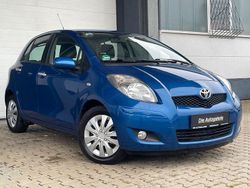 Blau Gebraucht 2010 Toyota Yaris Life Limousine | 6.490 € (Etwas zu teuer)