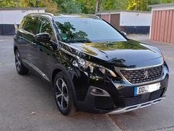Schwarz Gebraucht 2018 Peugeot 5008 GT-line Van / Kleinbus | 21.999 €