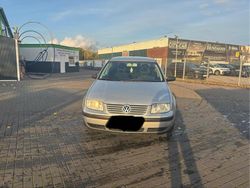 Silber Gebraucht 2000 VW Bora Limousine | 1.000 € (Guter Preis)