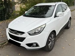 Weiß Gebraucht 2015 Hyundai ix35 Trend SUV | 10.000 € (Guter Preis)