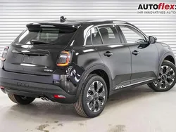 Schwarz uni () Neu 2025 Fiat 600 La Prima SUV | 27.939 € (Fairer Preis)