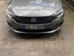 Grau Gebraucht 2016 Fiat Tipo Limousine | 7.200 €