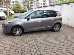 Grau Gebraucht 2009 Renault Scénic III Van / Kleinbus | 3.300 € (Guter Preis)