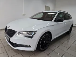Weiß Gebraucht 2019 Skoda Superb SportLine Kombi | 29.990 € (Fairer Preis)