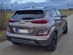Beige Gebraucht 2021 Hyundai Kona Premium SUV | 20.500 € (Fairer Preis)