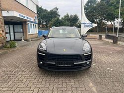 Grau Gebraucht 2016 Porsche Macan Turbo SUV | 22.491 €