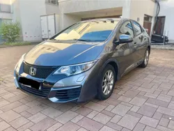Grau Gebraucht 2015 Honda Civic Comfort Limousine | 4.500 € (Superpreis)