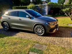 Grau Gebraucht 2020 Mercedes GLA220 AMG line SUV | 28.400 € (Fairer Preis)