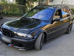 Schwarz Gebraucht 2001 BMW 325 Kombi | 3.600 € (Etwas zu teuer)
