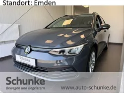 Grau Gebraucht 2023 VW Golf VIII Life Kombi | 23.490 € (Fairer Preis)