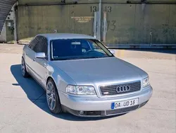 Silber Gebraucht 2002 Audi A8 Limousine | 13.999 €