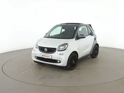 Weiß Gebraucht 2018 Smart ForTwo Cabrio Basis Cabrio | 15.140 € (Fairer Preis)