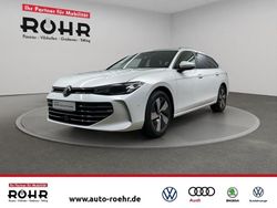 Oryxweiss perlmutteffekt Gebraucht 2025 VW Passat Business Limousine | 35.490 € (Fairer Preis)
