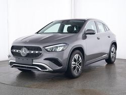 Grau Gebraucht 2024 Mercedes GLA220 SUV | 39.700 € (Guter Preis)