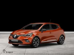 Orange Gebraucht 2021 Renault Clio V Intens Limousine | 14.980 € (Fairer Preis)