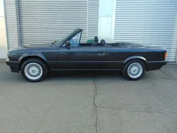 Schwarz Gebraucht 1991 BMW 320 Cabriolet Shadowline Cabrio | 16.980 €