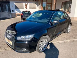 Brillantschwarz Gebraucht 2011 Audi A1 Attraction Kleinwagen | 5.999 € (Guter Preis)