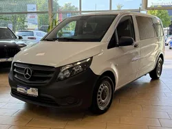 Weiß Gebraucht 2022 Mercedes Vito Van / Kleinbus | 23.900 € (Fairer Preis)