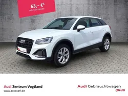 Gletscherweiß metallic Gebraucht 2024 Audi Q2 Advanced Plus SUV | 32.580 € (Guter Preis)