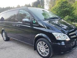 Schwarz Gebraucht 2011 Mercedes Viano Van / Kleinbus | 13.990 € (Fairer Preis)
