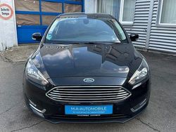 Schwarz Gebraucht 2015 Ford Focus Titanium Limousine | 3.990 € (Superpreis)