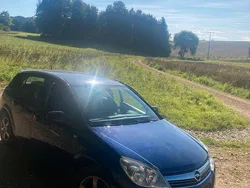 Blau Gebraucht 2009 Opel Astra Edition Limousine | 1.200 € (Guter Preis)