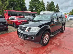 Schwarz Gebraucht 2015 Nissan Pathfinder SUV | 20.999 € (Fairer Preis)