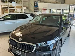 Schwarz Neu 2025 Skoda Scala Selection Kleinwagen | 30.990 € (Teuer)