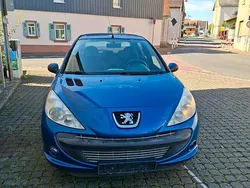 Blau Gebraucht 2009 Peugeot 206+ Kleinwagen | 2.650 € (Fairer Preis)