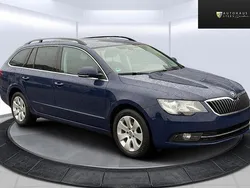 Blau Gebraucht 2014 Skoda Superb Ambition Kombi | 9.990 € (Guter Preis)