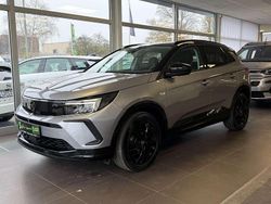 Kontrast grau/quarz silber Gebraucht 2022 Opel Grandland X GS Line SUV | 19.800 € (Fairer Preis)