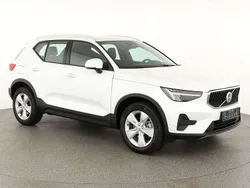 Crystal white perlglanz... Neu 2025 Volvo XC40 Core SUV | 37.084 € (Superpreis)