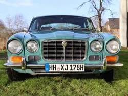 Turquoise / türkis Gebraucht 1973 Jaguar XJ6 Limousine | 28.500 €