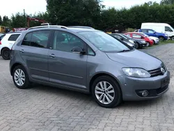 Grau Gebraucht 2011 VW Golf Plus Style Van / Kleinbus | 3.900 € (Superpreis)