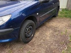 Blau Gebraucht 2001 Peugeot 206 Kleinwagen | 400 €