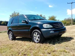 Schwarz Gebraucht 2003 Mercedes ML400 SUV | 2.599 € (Fairer Preis)