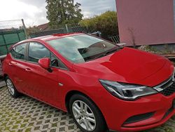 Rot Gebraucht 2018 Opel Astra Edition Kleinwagen | 8.700 € (Superpreis)