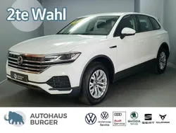 Pure white Gebraucht 2022 VW Touareg Basis SUV | 36.870 € (Superpreis)