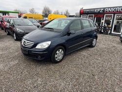 Blau Gebraucht 2007 Mercedes 170 Kleinwagen | 2.290 € (Fairer Preis)