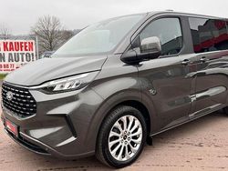 Grau Gebraucht 2024 Ford Tourneo Titanium Van / Kleinbus | 48.900 € (Guter Preis)
