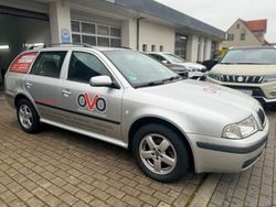 Silber Gebraucht 2006 Skoda Octavia Tour Kombi | 1.599 € (Teuer)