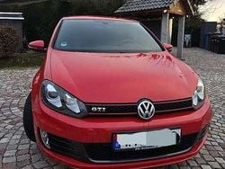 Rot Gebraucht 2012 VW Golf VII Edition Kleinwagen | 7.800 € (Guter Preis)