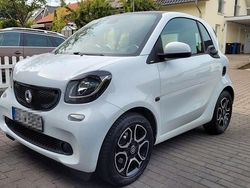 Weiß Gebraucht 2015 Smart ForTwo Coupé Prime Coupé | 7.800 € (Etwas zu teuer)