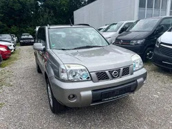 Silber Gebraucht 2004 Nissan X-Trail Comfort SUV | 1.800 € (Guter Preis)