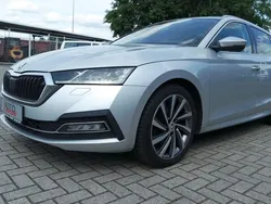 Stribrna brilliant/ brilliants Gebraucht 2021 Skoda Octavia First Edition Kombi | 17.590 € (Fairer Preis)