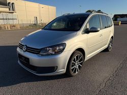 Silber Gebraucht 2015 VW Touran Van / Kleinbus | 11.990 € (Fairer Preis)