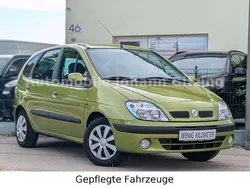 Grün Gebraucht 2000 Renault Scénic Van / Kleinbus | 3.949 € (Teuer)
