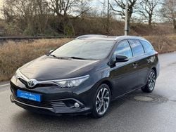 Schwarz Gebraucht 2016 Toyota Auris Touring Sports Kombi | 6.900 € (Fairer Preis)